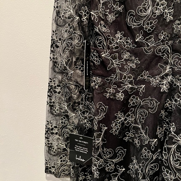 New with Tag Lulus Embroidered Skater Dress - Picture 11 of 12